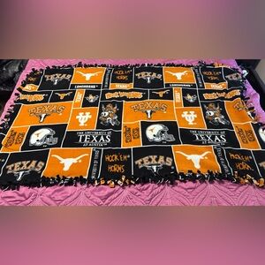 Texas Longhorns throw blanket approximately 31 X 54 inches
